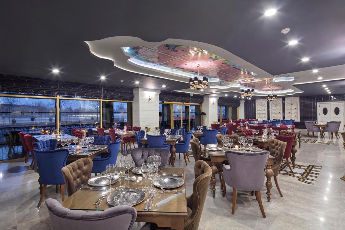Grand Millennium Konya Hotell Eksteriør bilde